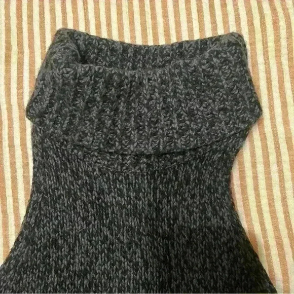 Madewell Marled Sleeveless Turtleneck Sweater - Picture 5 of 9